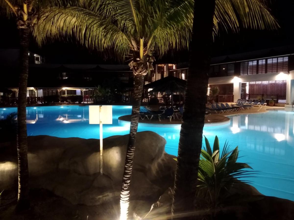 Studio Avec Grande Piscine, Plage Cannelle Caraibes Saint-Francois  Exteriér fotografie